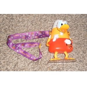 Disney Parks Happy Halloween Donald Duck Candy Corn Glow In The Dark Sipper Cup